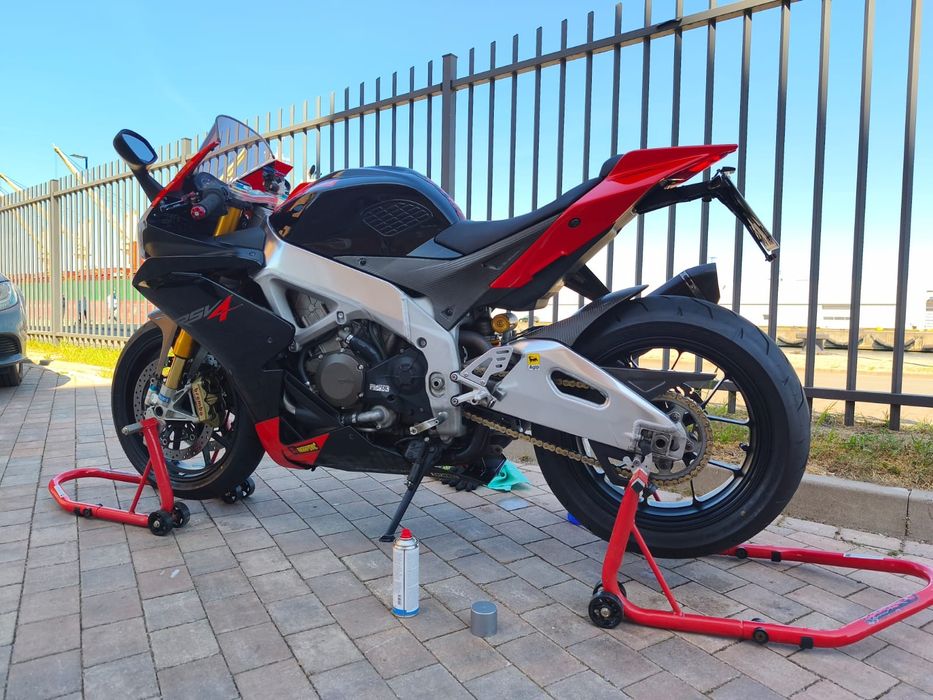 Aprilia RSV Factory 999cm3 2009