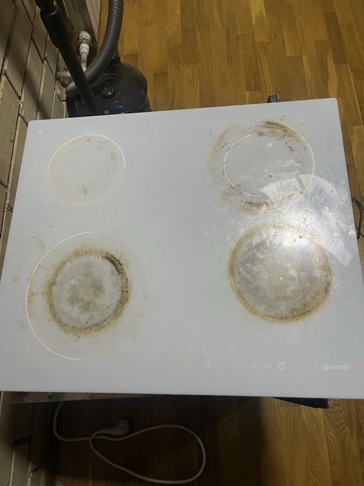 Продам электроплиту Горение