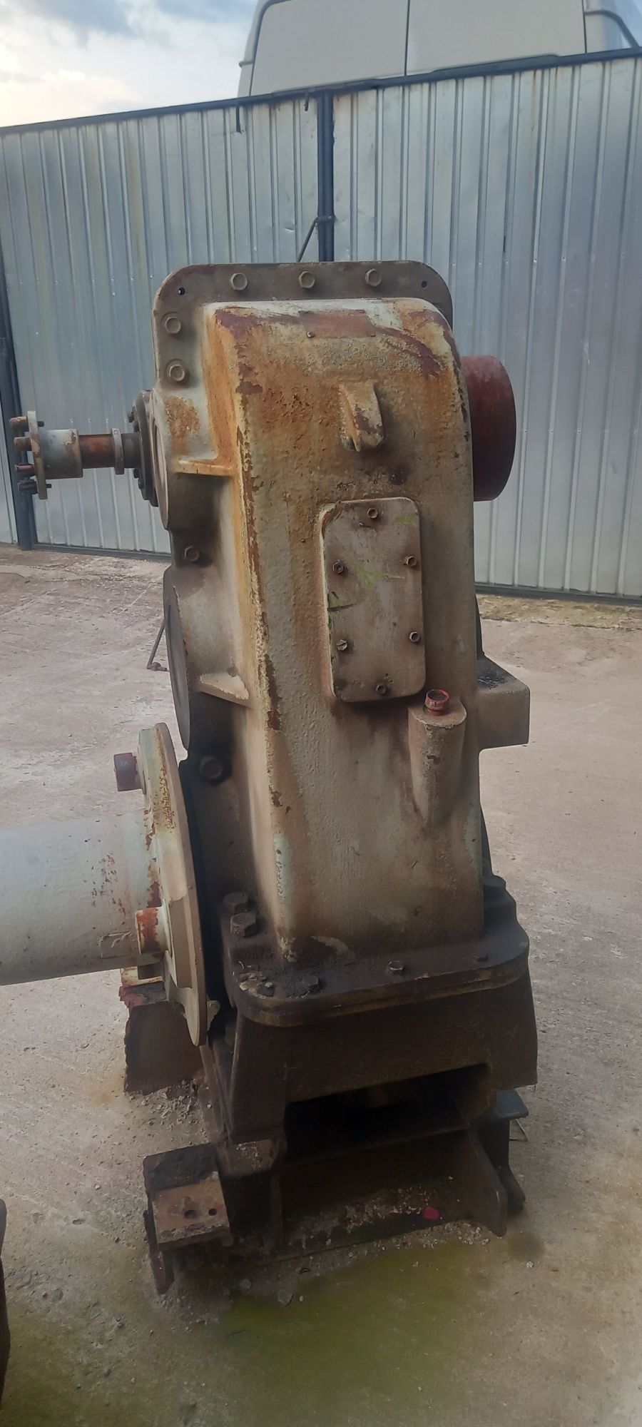 reductor industrial / reductoare masive de forță 30 tone