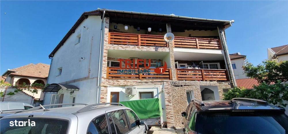 Casa cu 3 apartamente in Centru