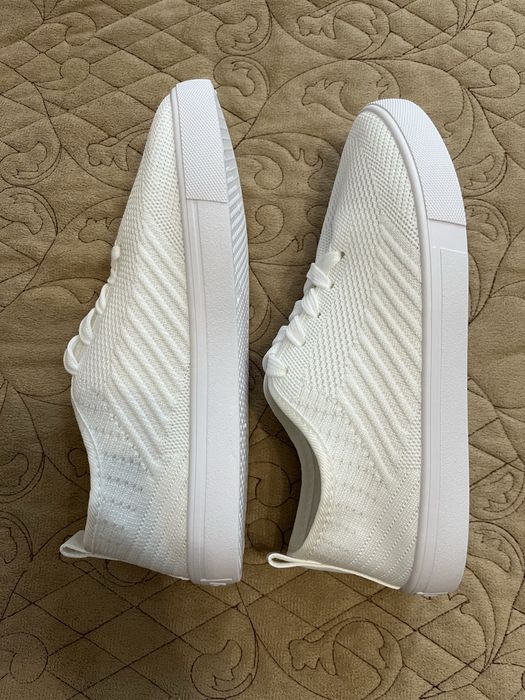 Adidasi din plasa de dama