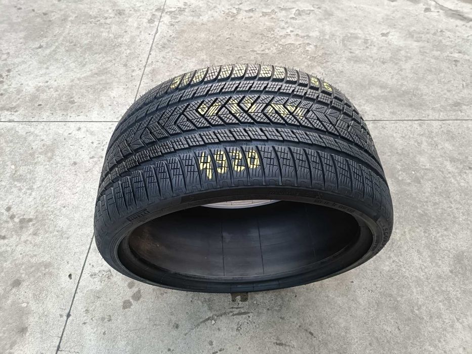 O anvelopa de iarna 315 30 22 pirelli scorpion winter 7,8 mm 4920