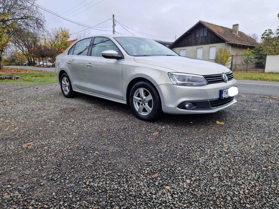 VW Jetta 1.6 TDi 110 Cp 2011