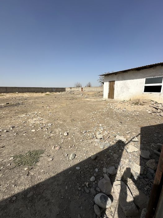 Сотилади: Ер учаскаси 12 сотих .Янги Узбекистон паркига якин