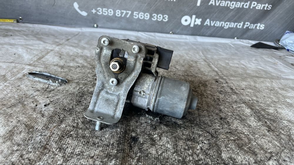 Skoda Octavia 2 моторче предни чистачки