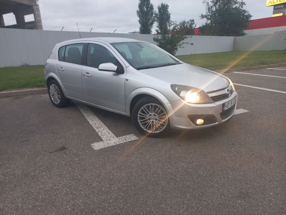 Vând opel astra h 1.7 cdt
