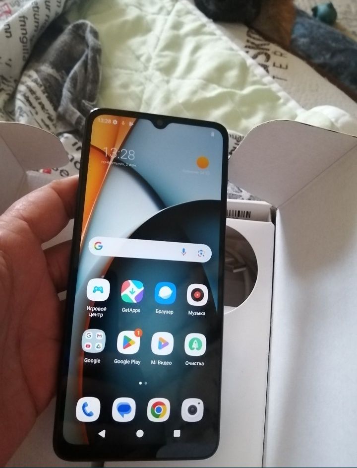 Redmi A3 64gb идялно