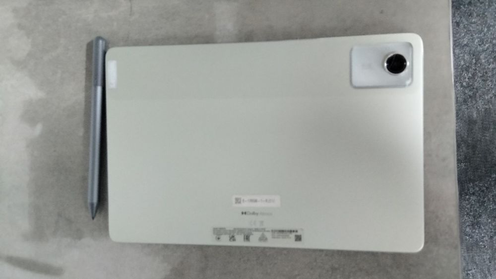 Tableta Lenovo tab M11 cu pix