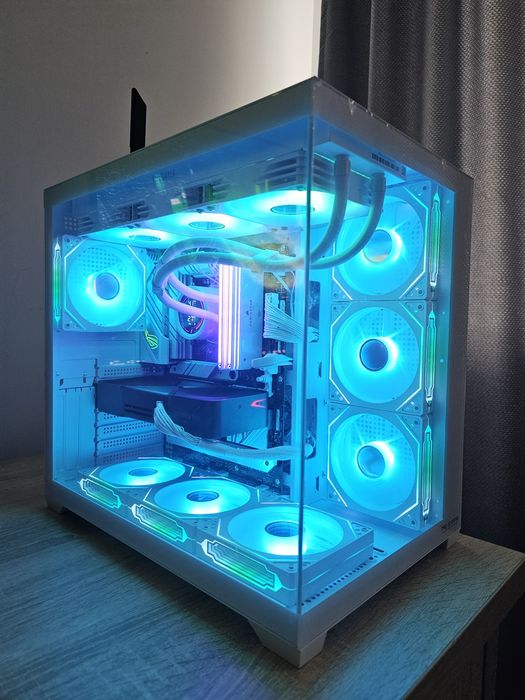 Pc Gaming i5-14600k Rtx 5070FE 32Gb Ddr5 2Tb