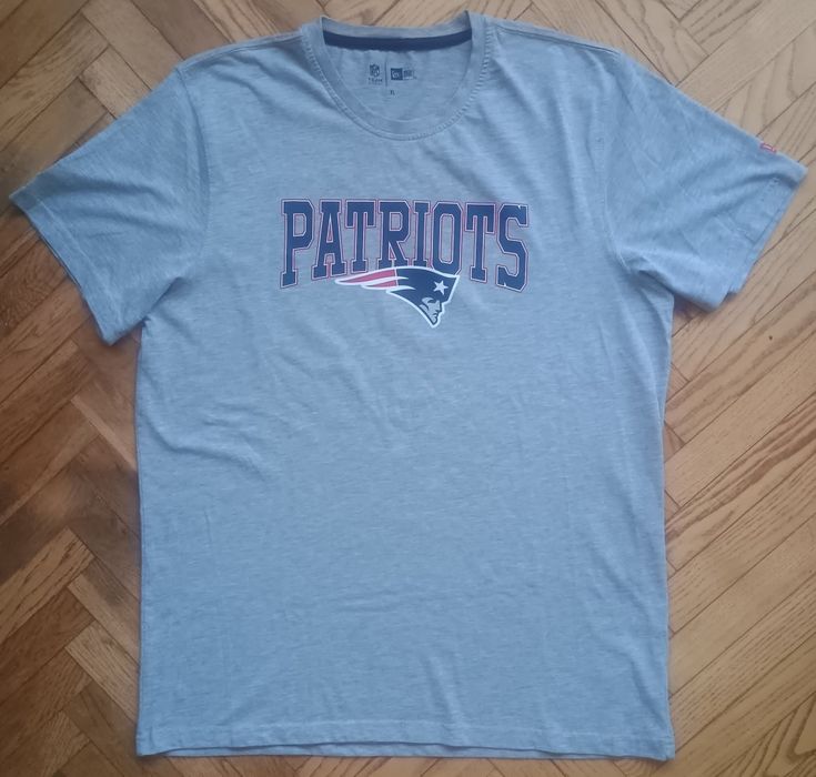 NFL, ръгби и американски футбол дрехи/артикули