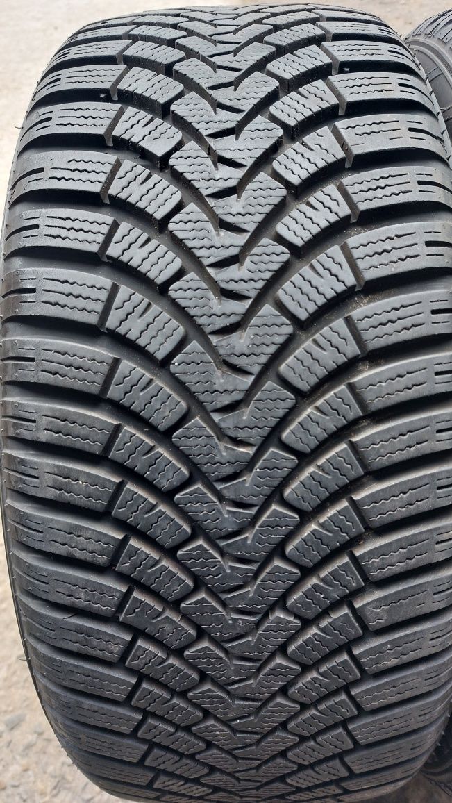Зимни гуми 215/45/16 Falken Eurowinter 2 броя