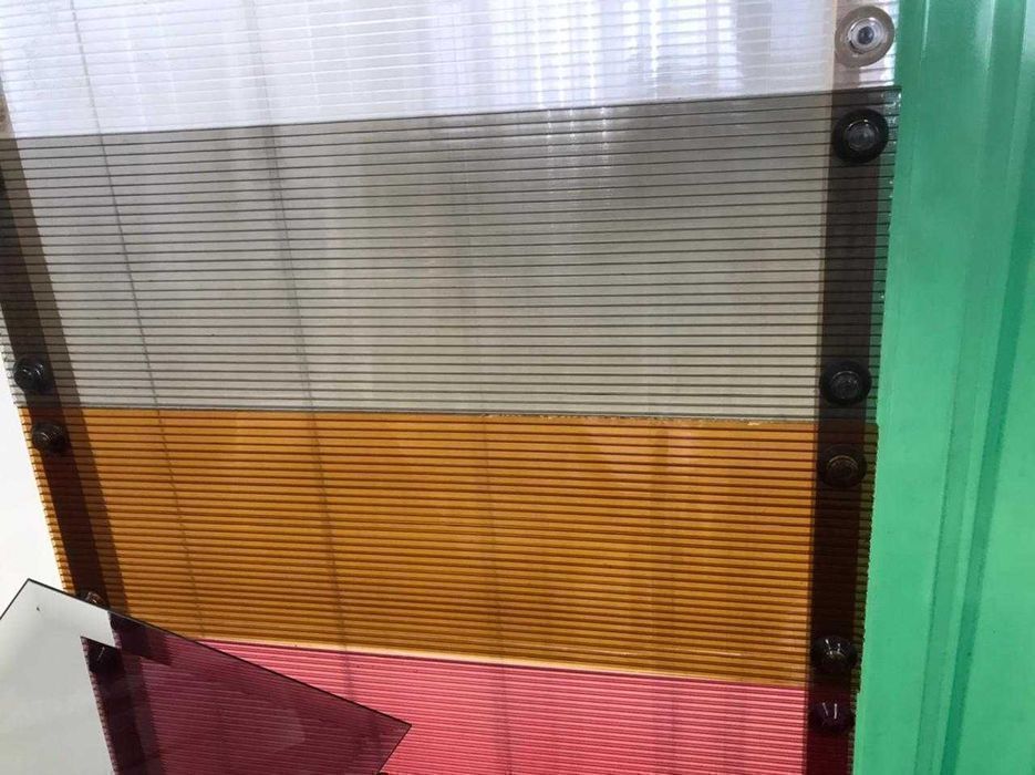 Сотовый поликарбонат прозрачный и цветной 6мм