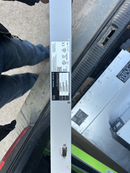 Коммутатор cisco c9300-48P и cisco SG300-28  + ИБП АPC 3000RMI2U