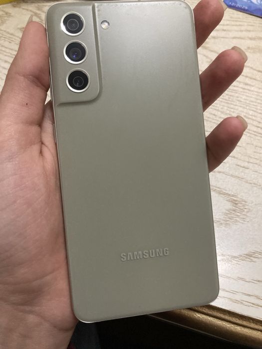 Srochna sotiladi samsung s21 fe