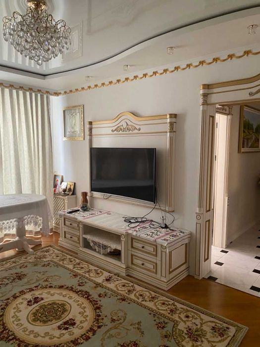 Дава се под наем Двустаен апартамент в София, Център - 70 кв.м за 440 € - Снимка #1