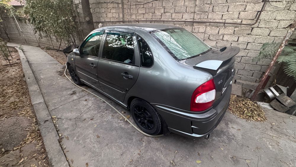 Продается автомобиль Lada Kalina