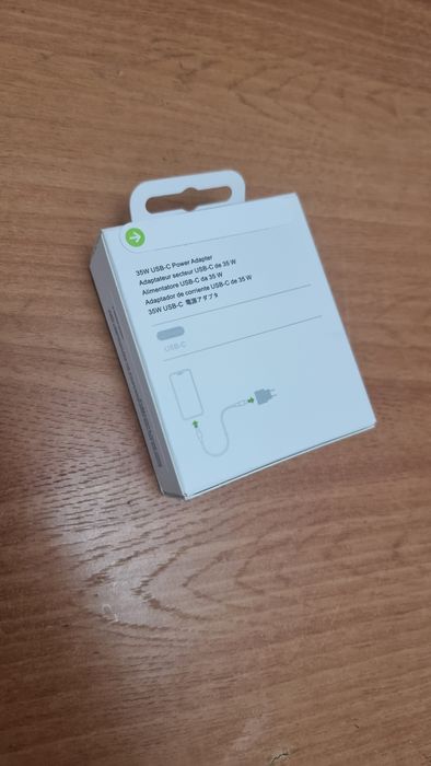 Адаптер, наушник, смарт часы, зарядное устройство для макбук