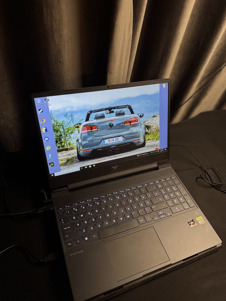 Laptop Gaming HP Victus 15 - Ryzen 5 / RTX 3050 Ti