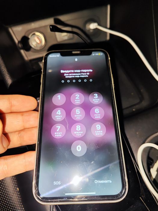 Продам айфон 11 в хорошем состоянии на запчасти все в оригинале