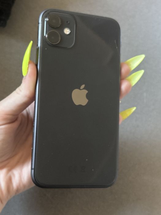 iPhone 11 в добро състояние