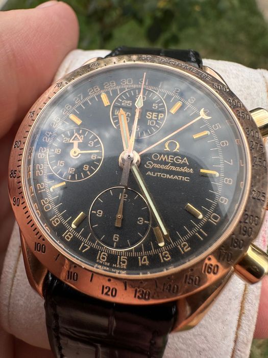 Омега Omega speedmaster day date. 18к златен мъжки часовник.