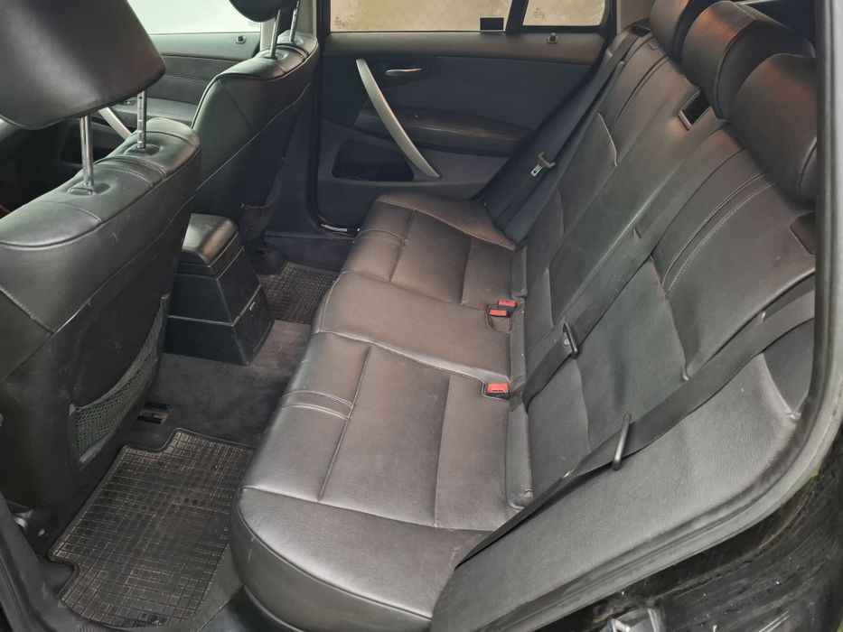 BMW X3 tractiune 4x4, motor 2.0 diesel de 150 cp