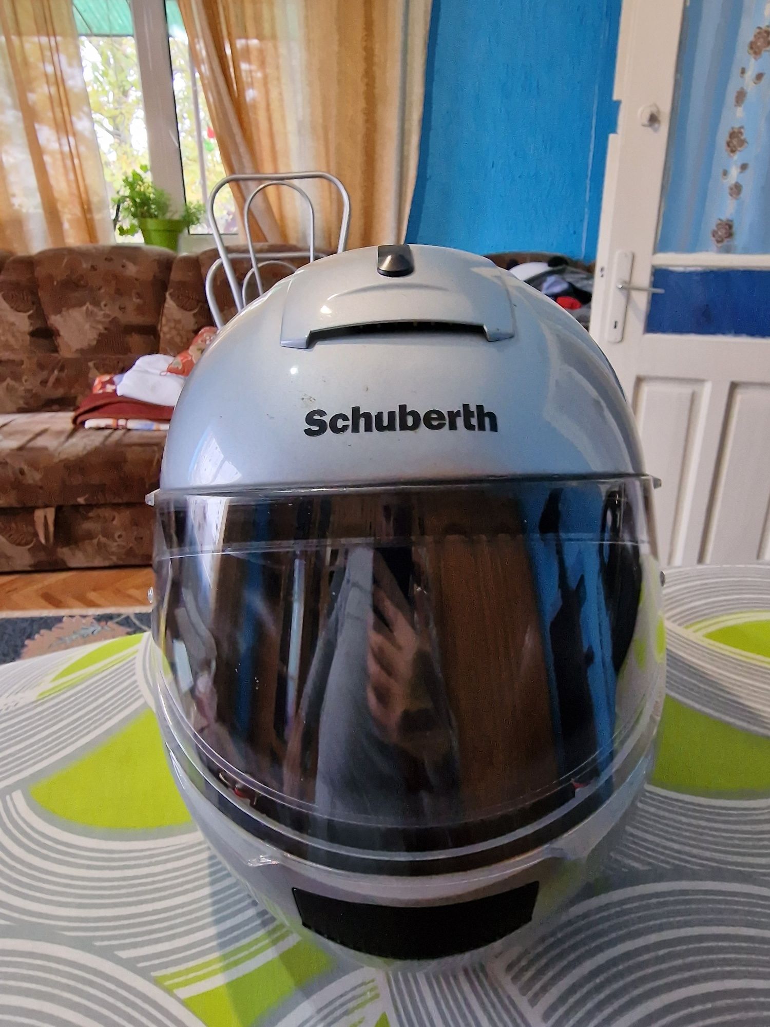 Schuberth C2 flip up