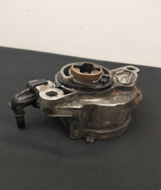 Pompa vacuum 1.6 GBDB D1562B Ford Focus a 2-a generatie