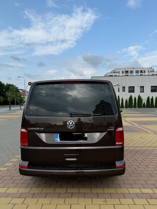 vând wolkswagen caravelle t6