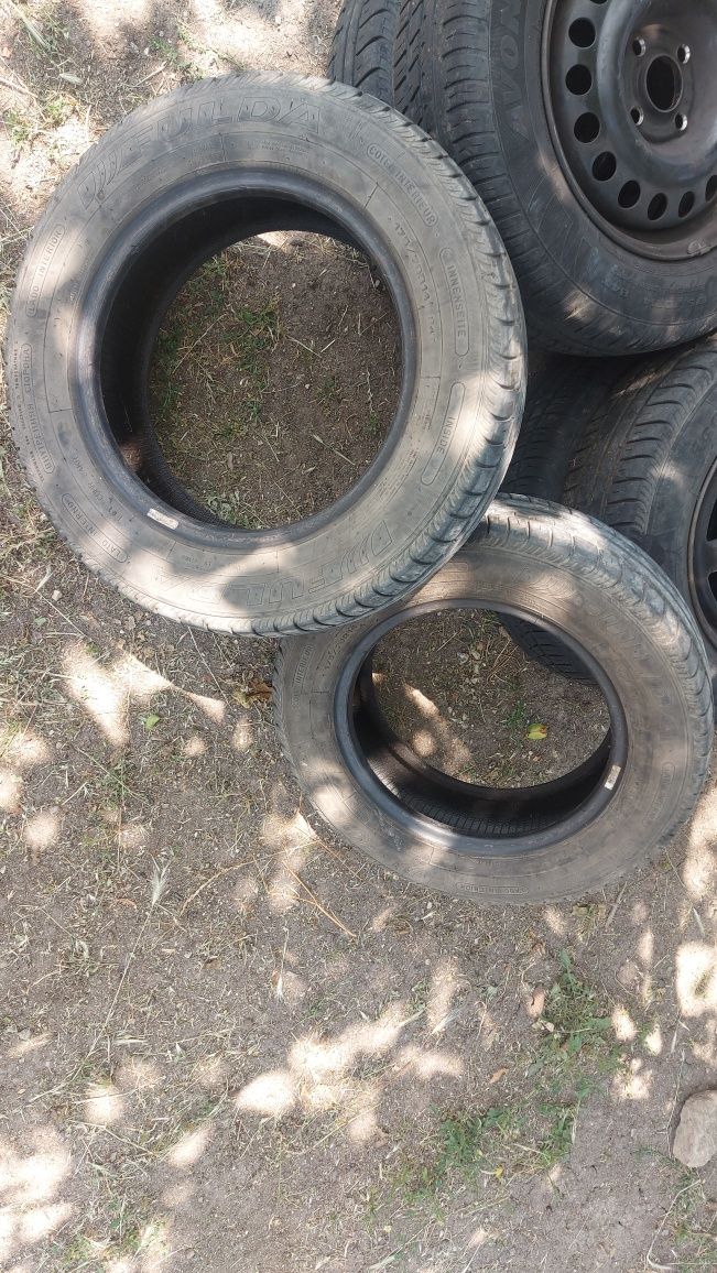 Джанти с гуми 175/70/R14 цола 4 бр за Опел