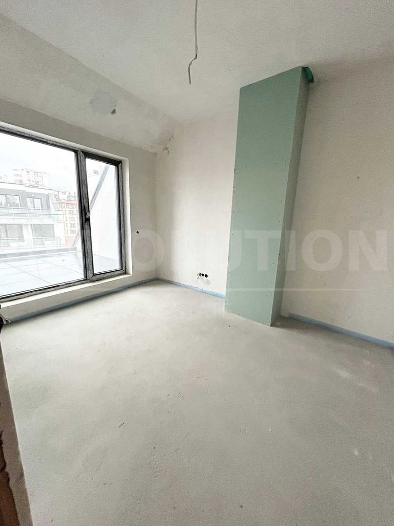 Продава се Тристаен апартамент в София, Надежда 2 - 113 кв.м за 2762 €/кв.м - Снимка #2