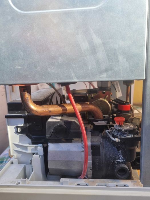Centrala VIESSMAN model Vitopend 100 arata si functioneaza f bine