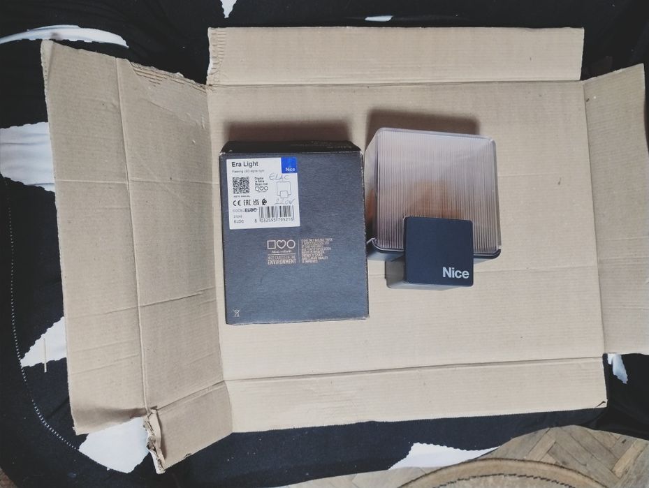 Lampa Flash led 220 w