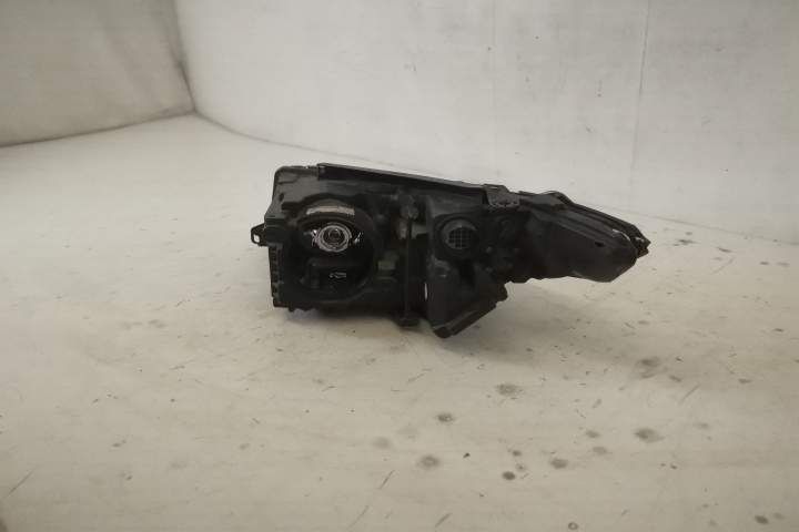 Фар Дясно Би-Ксенон Оригинален Повреден Ленд Роувър / Land Rover Range