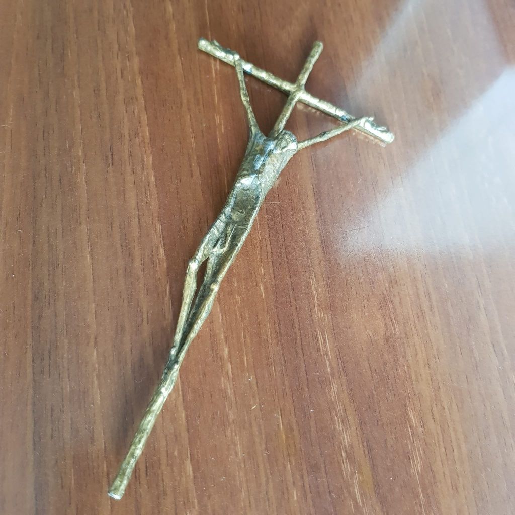 crucifix e.huber bronz
