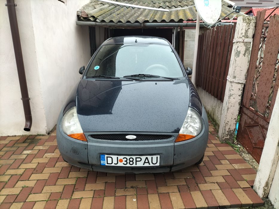 Vând Ford Ka în stare bună de funcționare.