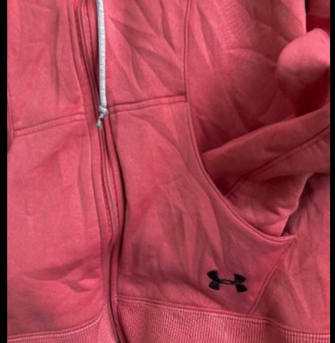 Under Armour суичър