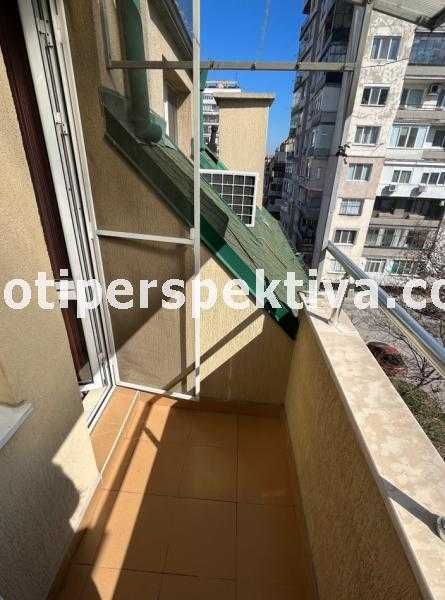 Продава се Двустаен апартамент в Пловдив, Христо Смирненски - 55 кв.м за 2000 €/кв.м - Снимка #10