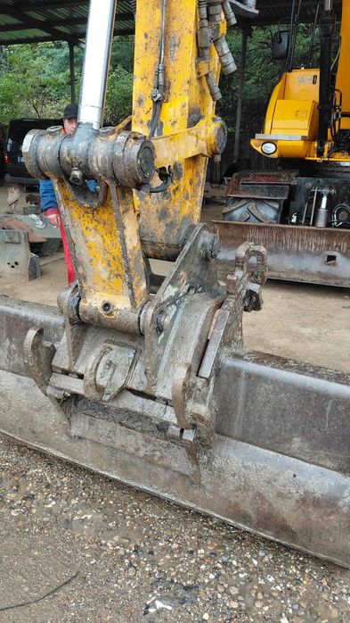 Excavator JCB 145 , an 2011