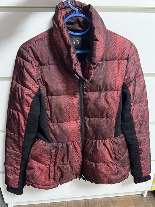 Яке Armani Exchange