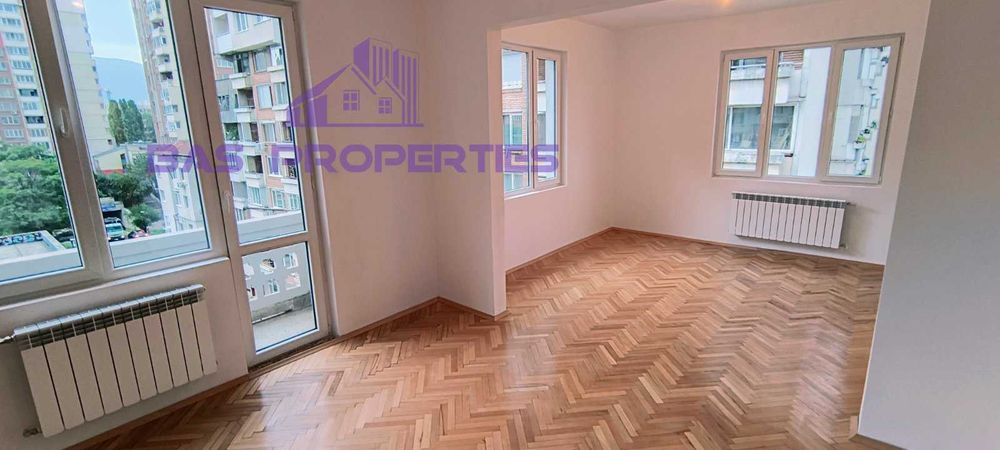 Продава се Тристаен апартамент в София, Център - 84 кв.м за 2798 €/кв.м - Снимка #10