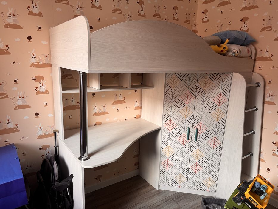 Продам кровать детскую