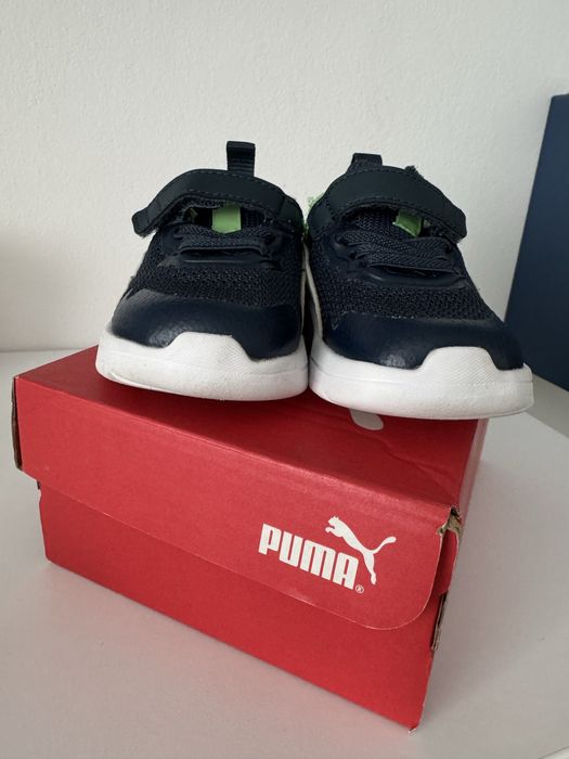 Adidasi Puma bebelusi