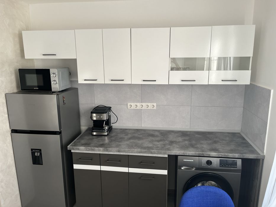 CASA cu 2 camere curte terasa jacuzii 4 persoane .REGIM HOTELIER !