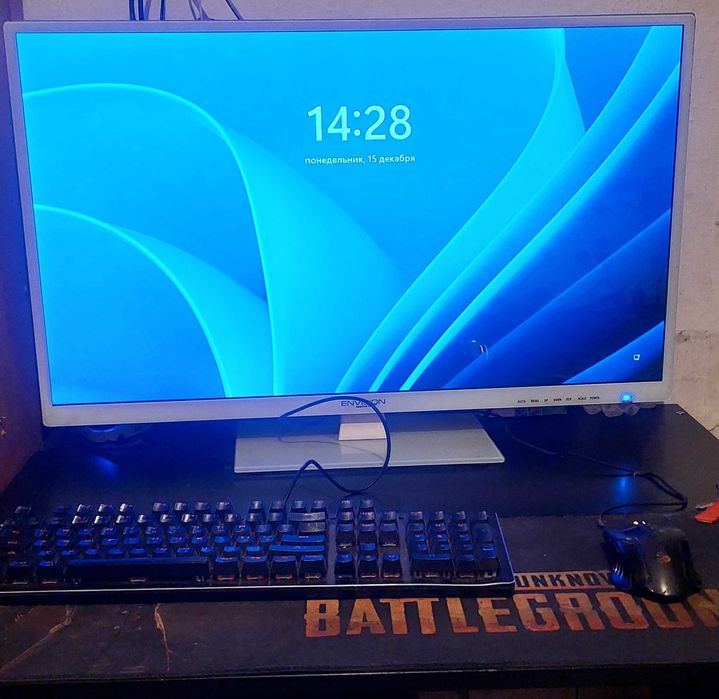 Продам настольный компютер