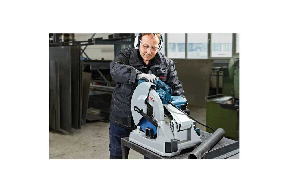 Отрезная машина по металлу BOSCH GCD 12 JL,Professional пила отрезная