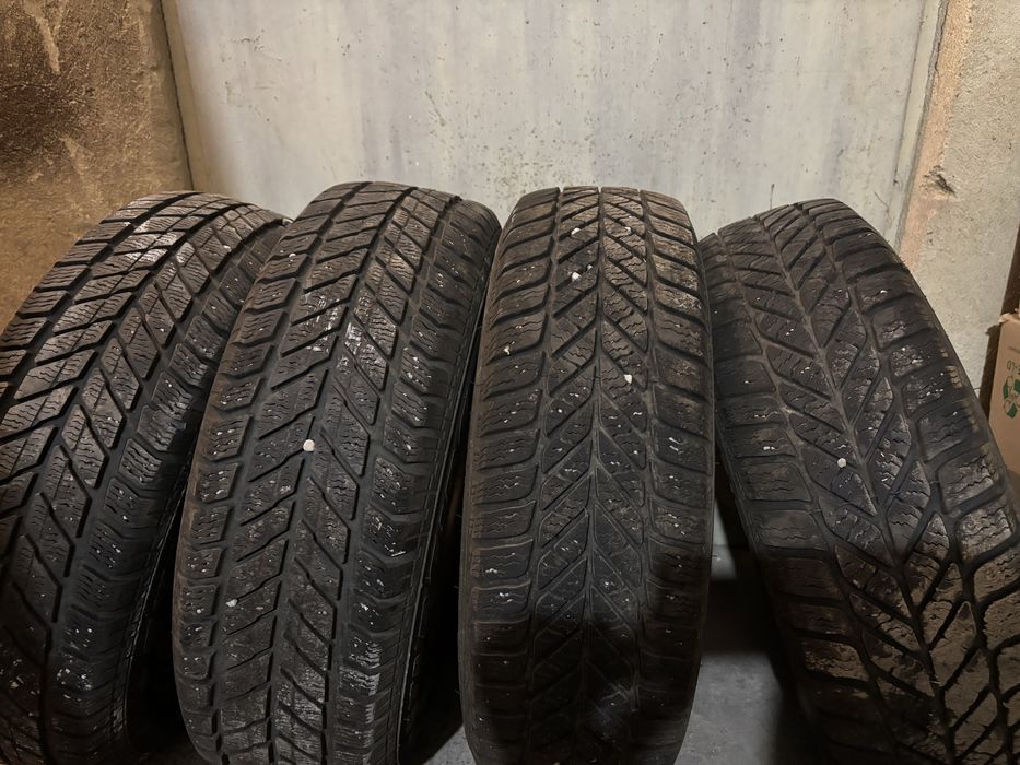 Зимни гуми комплект 175/17/13 с 2 джанти