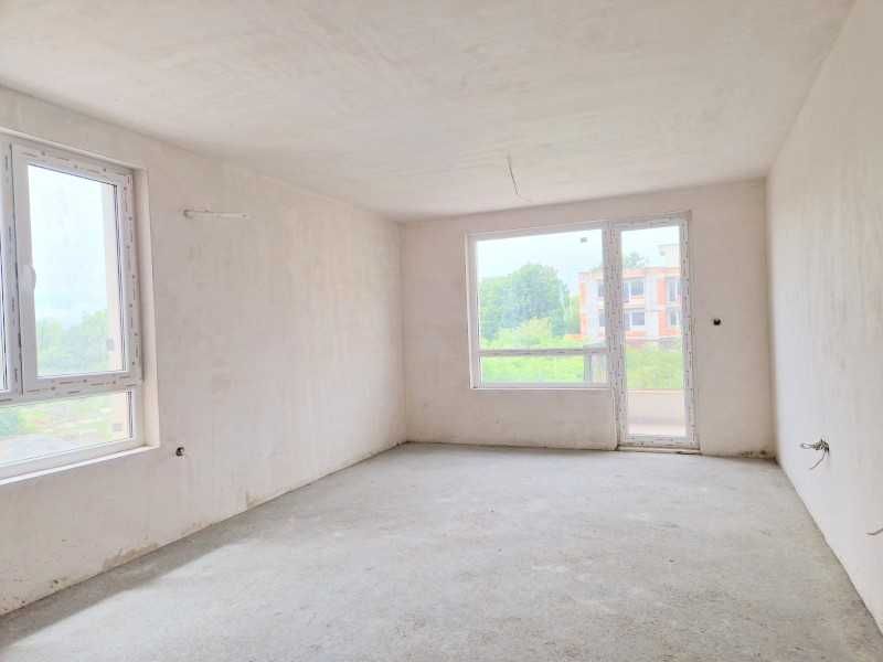 Продава се Тристаен апартамент в Бургас, Сарафово - 68 кв.м за 1986 €/кв.м - Снимка #4