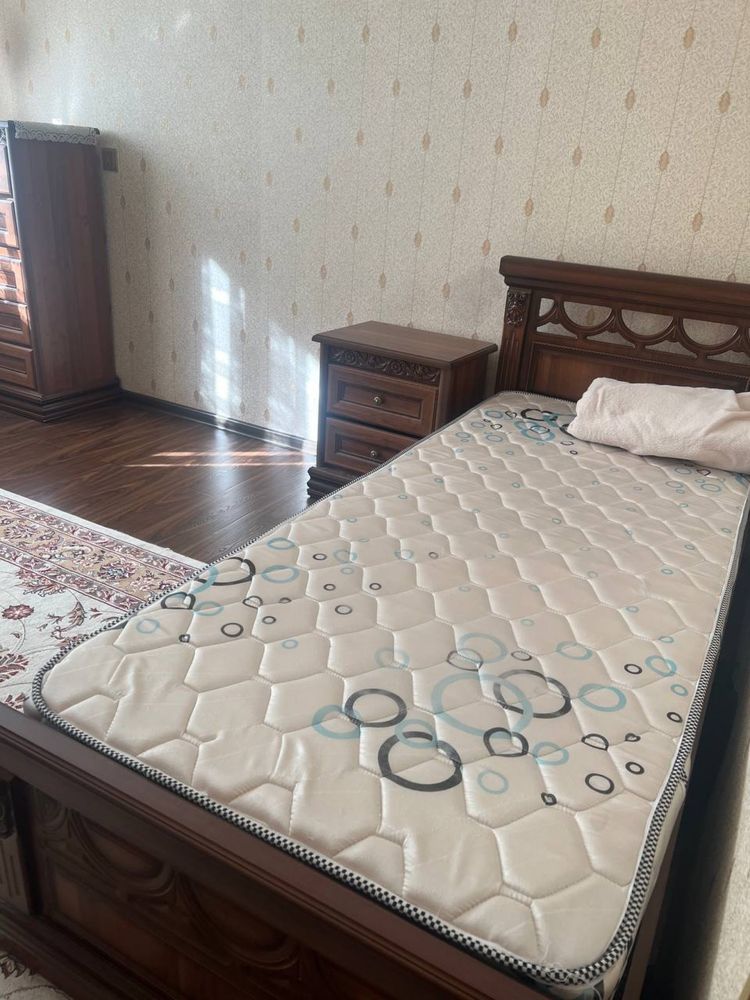 Срочно Продаётся  2 - Комн квартира   Паркентский