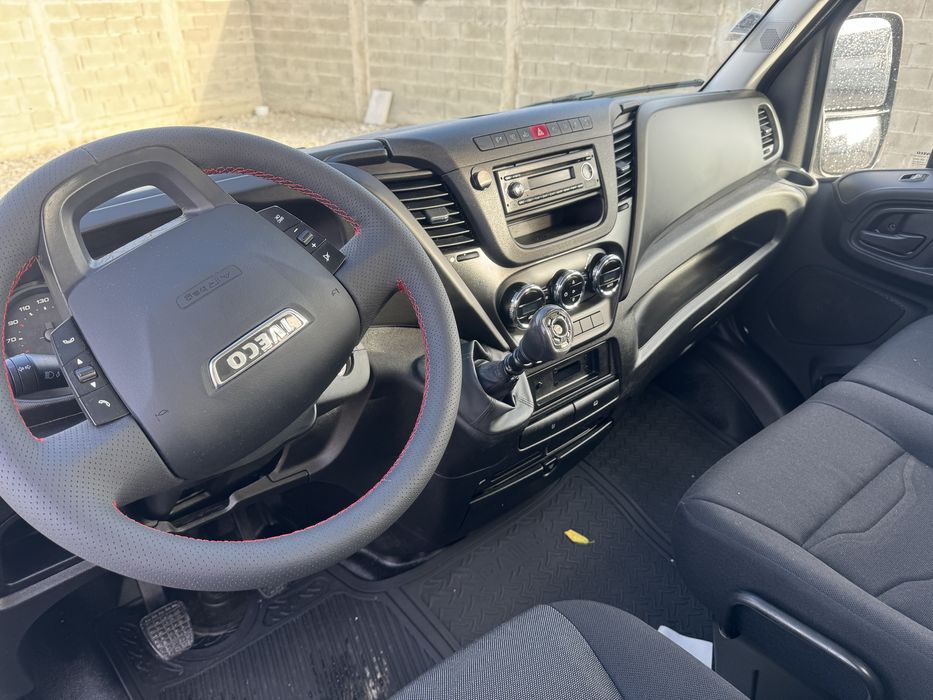 Iveco basculabil pe spate